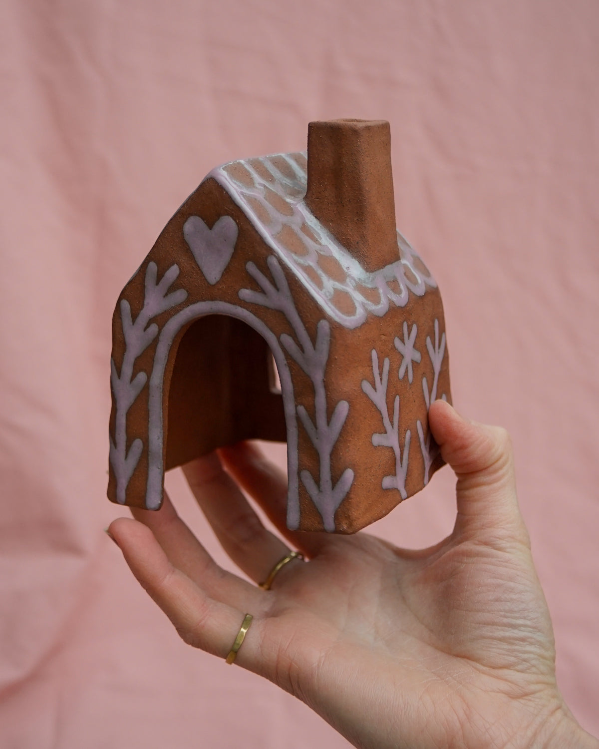Terracotta Gingerbread House Candle Cover (2)