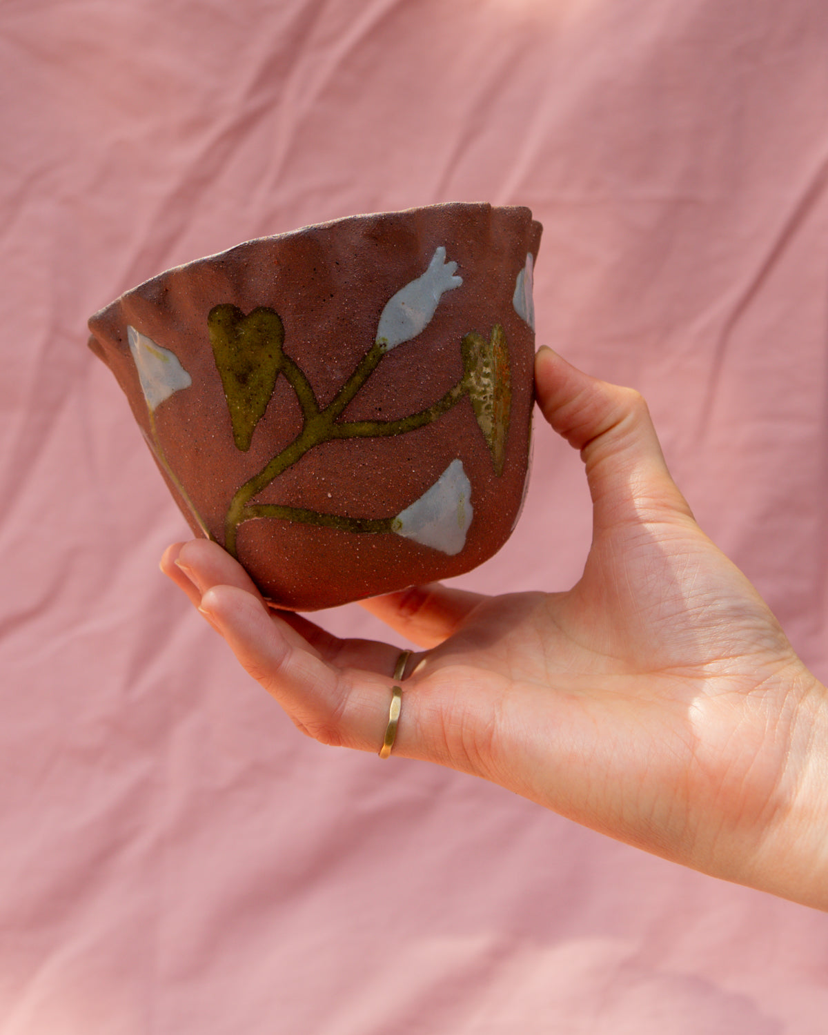 Small Rounded Frilly Bindweed Plant Pot